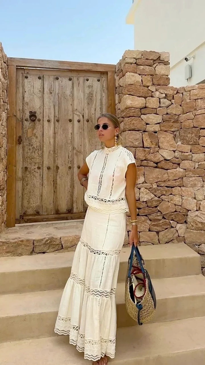 Embroidered long skirt